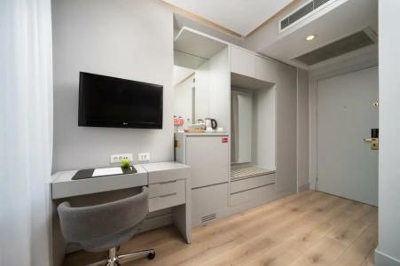 Ramada & Suites by Wyndham İstanbul Ataköy - 70