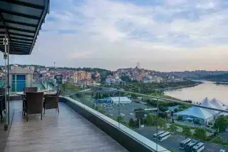 Clarion Golden Horn - 37