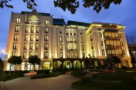 Ambassadori Hotel Tbilisi - 0