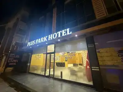 Plus Park Suite & - 0