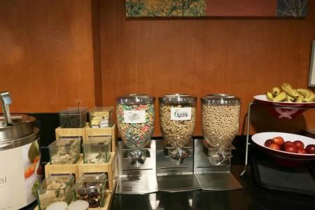 Fairfield Inn & Suites Airport - 61