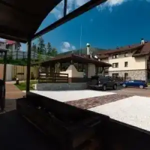 Губернский - 90