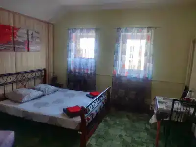 Red house - 33