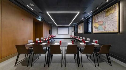 Radisson Red - 39