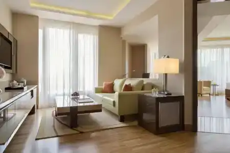 Jw Marriott Mumbai Sahar Airport - 11