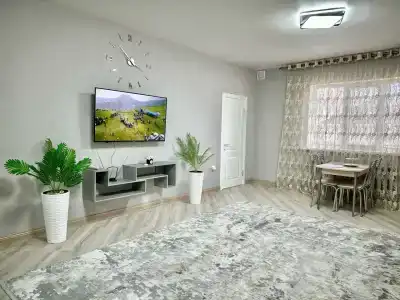 у фонтана - 11