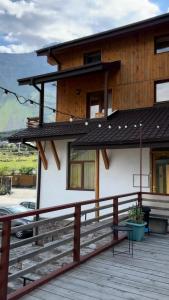 Alpenhaus Kazbegi & Restaurant - 8