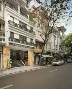 Romantique De Hanoi - 1