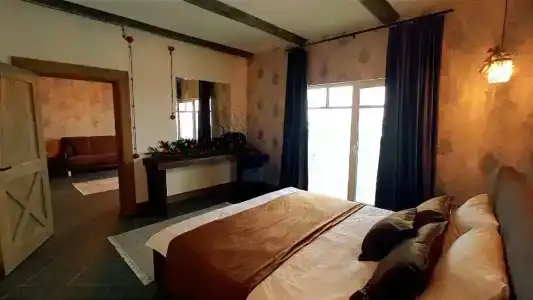 Суворова 26 - 91