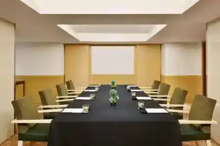 Courtyard by Marriott Chennai - 50