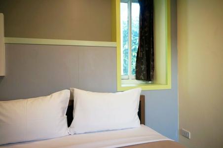 Samsen Sam Place - 52