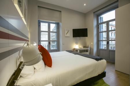 Legazpi Doce Studios Suites - 20