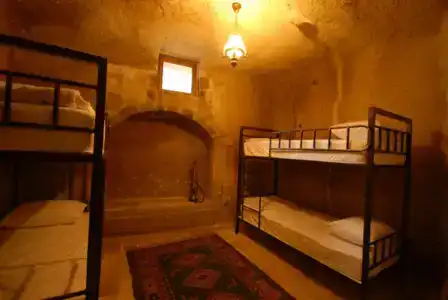 The Dorm Cave By Travellers - 4