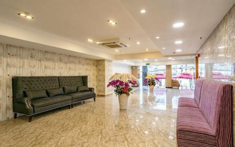 Emerald Central - 60