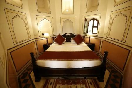 Narain Niwas Palace - 86