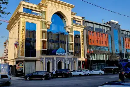 Manor - 4