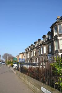 Edinburgh37 - 41