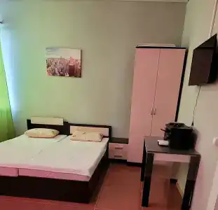 Main room - 5