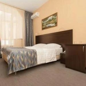 Регина Университетская - 56