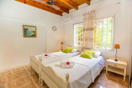 The Orchard Holiday Home - 35