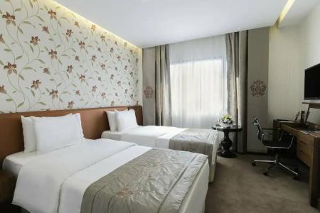 Ramada & Suites by Wyndham İstanbul Ataköy - 19