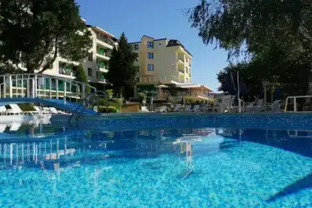 Silver - All Inclusive & Free Parking - 7