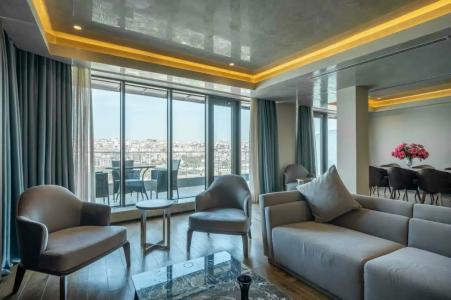 Clarion Golden Horn - 36