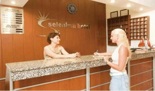 Selenium - 99