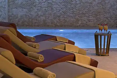 Ramada & Suites by Wyndham İstanbul Ataköy - 52