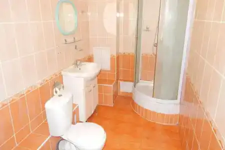 Академическая - 62