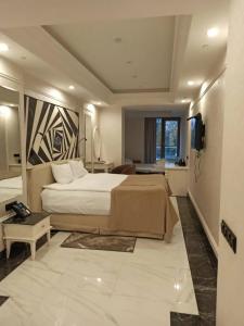 Зазеркалье - 6