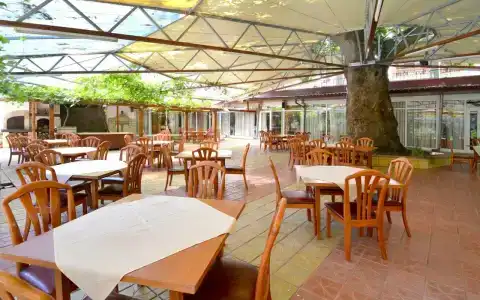 Estreya Palace - 35
