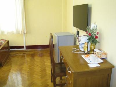 Golden Guest Inn - 41