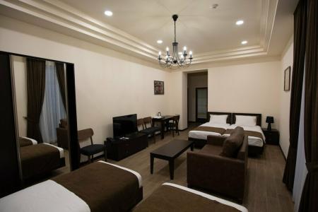 Boutique Living - 65