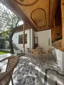 Chorsu Inn - 10