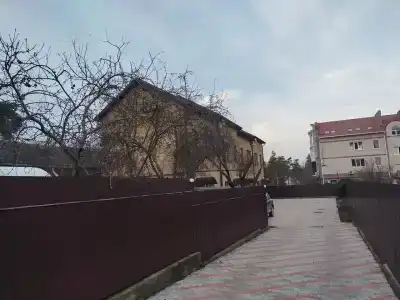 Тихий дворик - 22