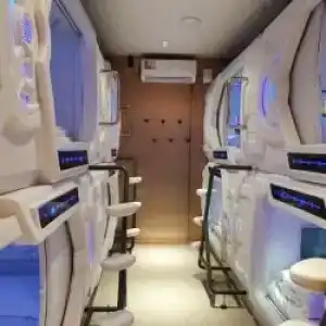 Makura - 0