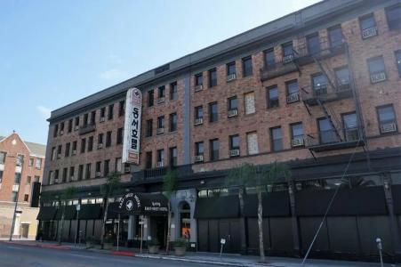 H by H Hospitality - 96