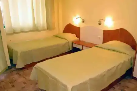 Silver - All Inclusive & Free Parking - 22