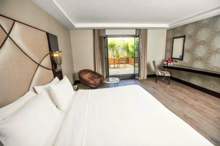 DoubleTree by Hilton Istanbul Esentepe - 12