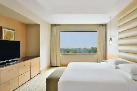 Courtyard by Marriott Chennai - 62