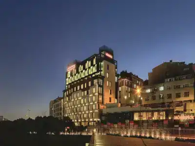 Mövenpick Istanbul Golden Horn - 96