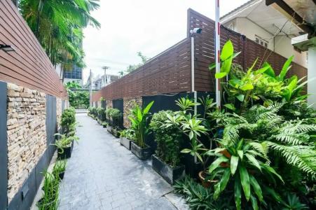 Lohas Residences Sukhumvit - 12