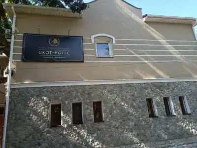 Грот - 4
