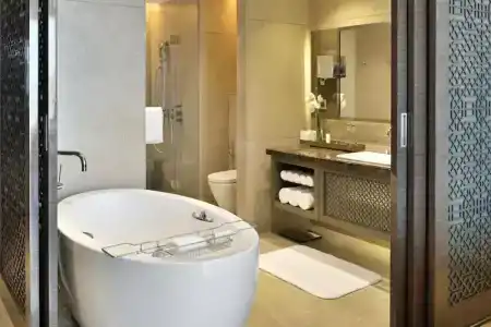 Jw Marriott Mumbai Sahar Airport - 7