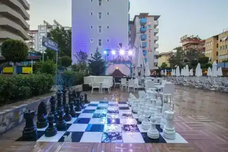 Club Big Blue Suit - All Inclusive - 10