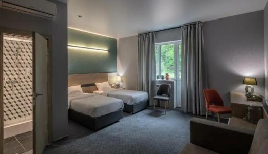 Freezone INN - 88