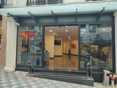La Vita Suites - 18