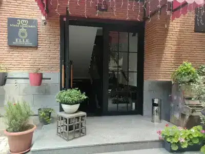 Elle Boutique - 19