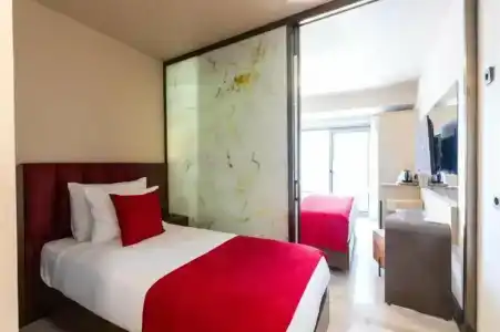 Ramada by Wyndham Istanbul Pera - 70